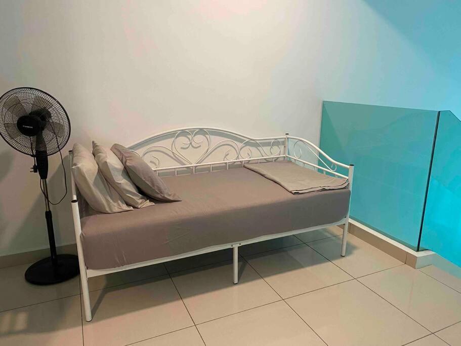 The Makcik's Apartment *